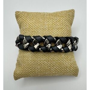 Skinny By Jessica Elliot Blue Gray‎ Leather Wrapped Silver Tone Link Bracelet